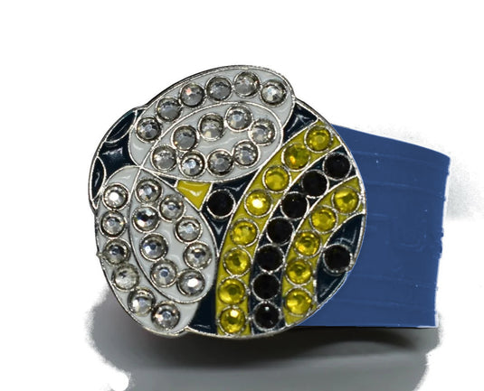 Bumble Bee golf ball marker on a Blue InfusenClip™