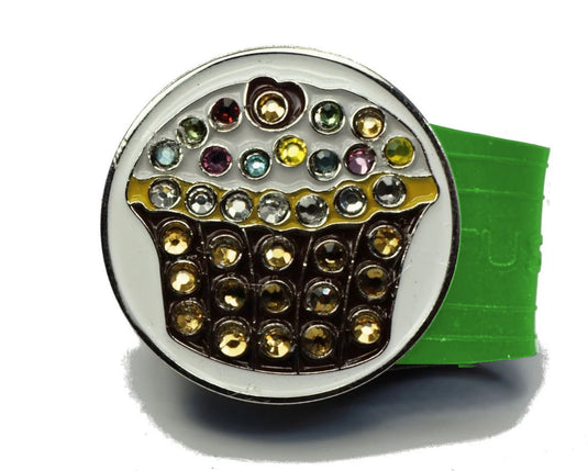 Cupcake golf ball marker on a Green InfusenClip™