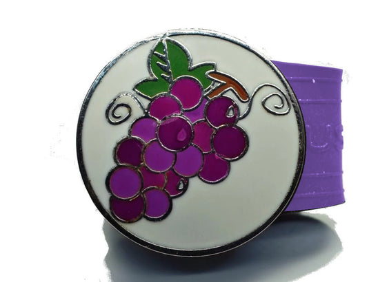 Grapes golf ball marker on a Purple InfusenClip™
