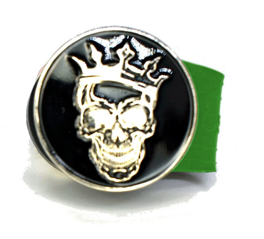 Skull with Crown golf ball marker on a Green InfusenClip™