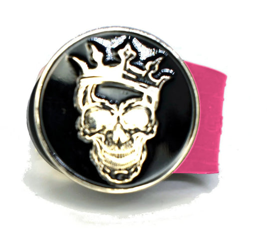 Skull with Crown golf ball marker on a Pink InfusenClip™