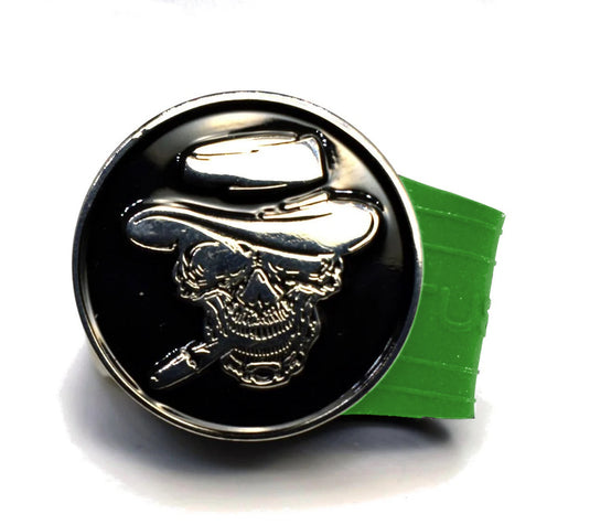 Smoking Skull golf ball marker on a Green InfusenClip™